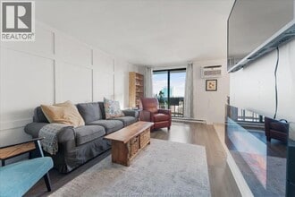 150 PARK  2701 Park in Windsor, ON - Building Photo - Building Photo