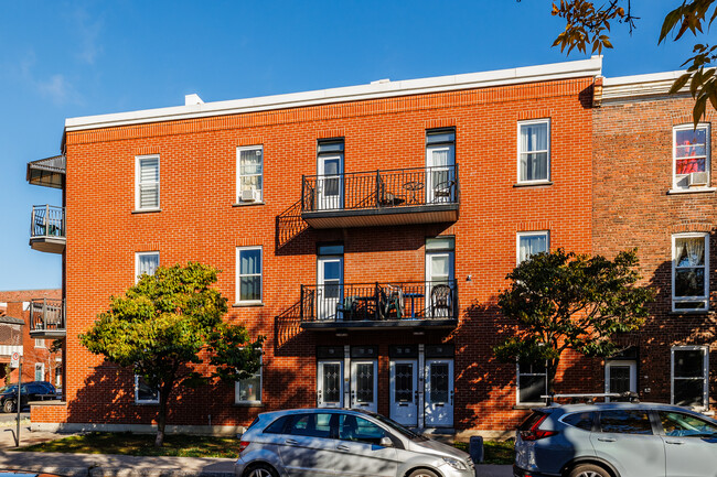 5544 Laurendeau Rue in Montréal, QC - Building Photo - Building Photo