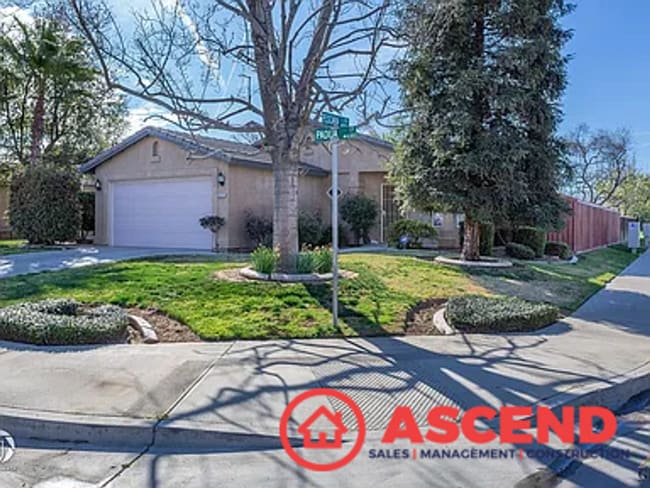 6315 Padua Ct in Bakersfield, CA - Foto de edificio - Building Photo