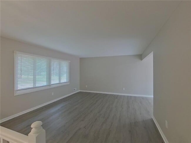 12235 Hillsboro Ave in Savage, MN - Building Photo - Building Photo