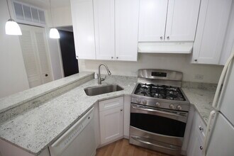 626 S Cass Ave in Westmont, IL - Building Photo - Building Photo