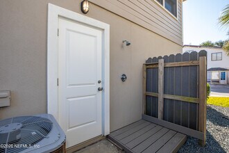 2008 Ocean Dr S in Jacksonville Beach, FL - Building Photo - Building Photo