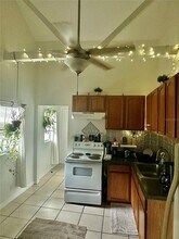 310 21st Ave S in St. Petersburg, FL - Building Photo - Building Photo