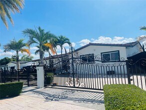 19800 SW 119th Ave in Miami, FL - Building Photo - Building Photo
