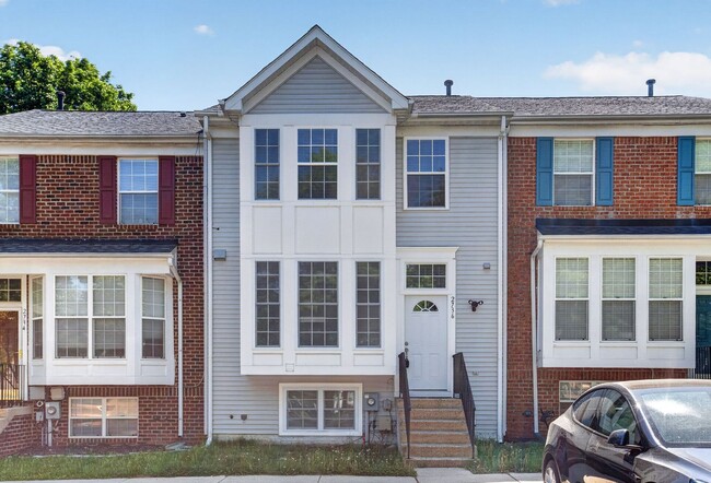 property at 2736 Albermarle Pl