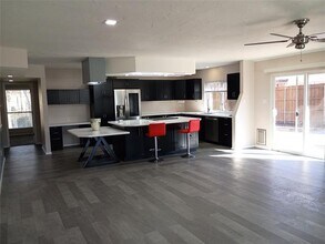 5818 Townshire Rd in Garland, TX - Building Photo - Building Photo