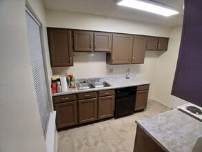 123 Oakwood Ln in Kennedale, TX - Building Photo - Building Photo