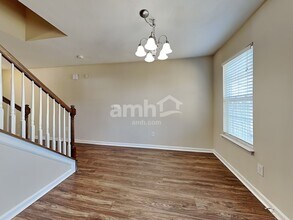 1309 Lowell St in Kernersville, NC - Foto de edificio - Building Photo