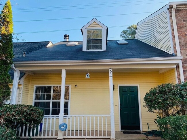 property at 5034 Bell Dr SE