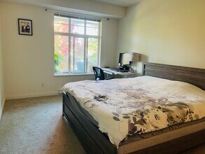 15323 17A Av in Surrey, BC - Building Photo - Building Photo