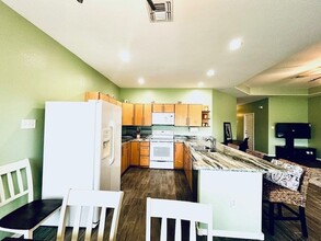 50 Golf House Rd, Unit 107 in Laguna Vista, TX - Building Photo - Building Photo