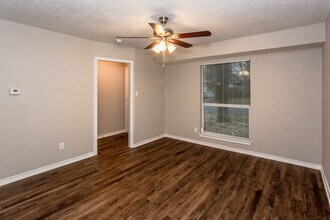 2705 Plaza St in Arlington, TX - Building Photo - Building Photo