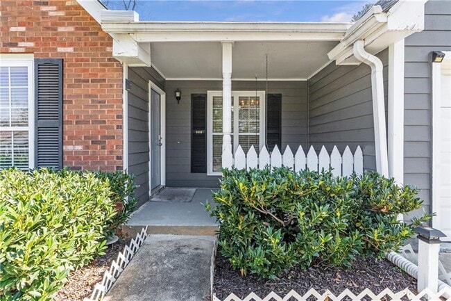 2452 Inverloch Cir in Duluth, GA - Building Photo - Building Photo