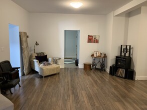 145 Davis St in Sarnia, ON - Building Photo - Building Photo