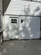 8575 Main St, Unit APT #1 in Williamsville, NY - Building Photo - Building Photo