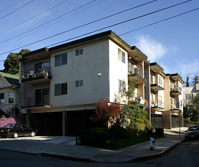 3401 Richmond Blvd in Oakland, CA - Building Photo - Building Photo