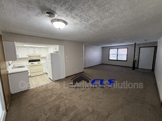 property at 1777 E Southern Manor Dr