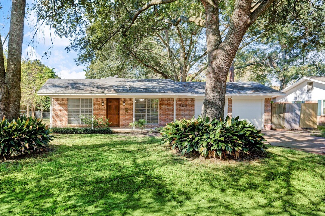 3611 Galway Ln in Houston, TX - Building Photo