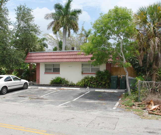 600 SW 13th Ave in Fort Lauderdale, FL - Building Photo - Building Photo