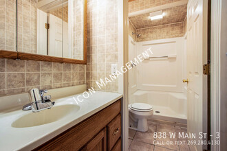 838 W Main St in Kalamazoo, MI - Building Photo - Building Photo