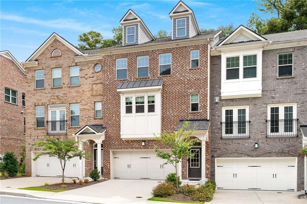 3177 Clairebrooke Ave in Chamblee, GA - Foto de edificio