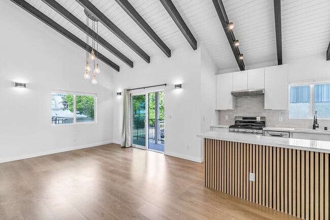 1536 11th St, Unit B in Santa Monica, CA - Foto de edificio - Building Photo