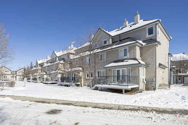 Stonehurst Place in Calgary, AB - Building Photo - Building Photo