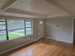 7904 Park Ave in Kansas City, MO - Building Photo - Building Photo