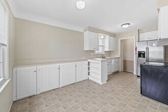 2121 Euclid St in Lincoln Park, MI - Building Photo - Building Photo