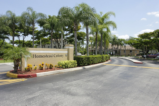 Homestead Colony Apartments in Homestead, FL - Building Photo - Building Photo