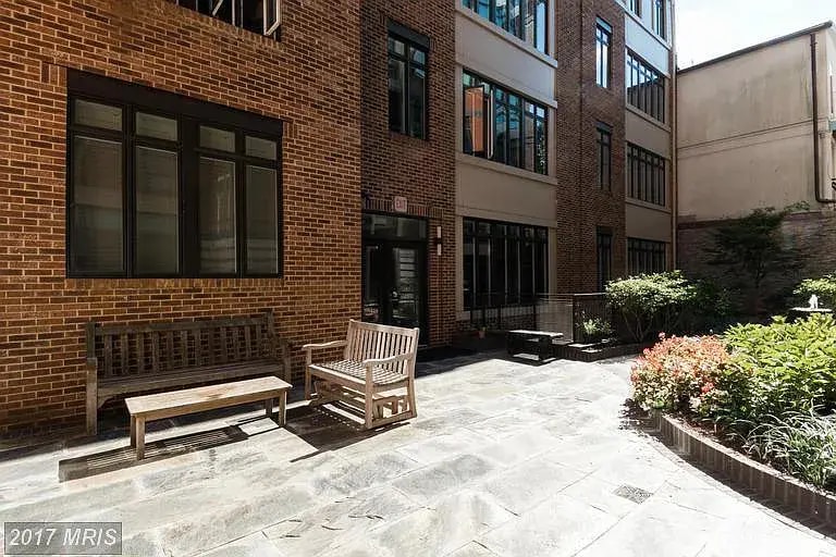 2818 Connecticut Ave NW, Unit PH1 in Washington, DC - Building Photo