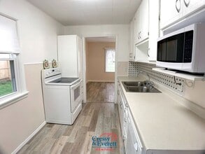 2105 Baldwin Dr in Niles, MI - Building Photo - Building Photo