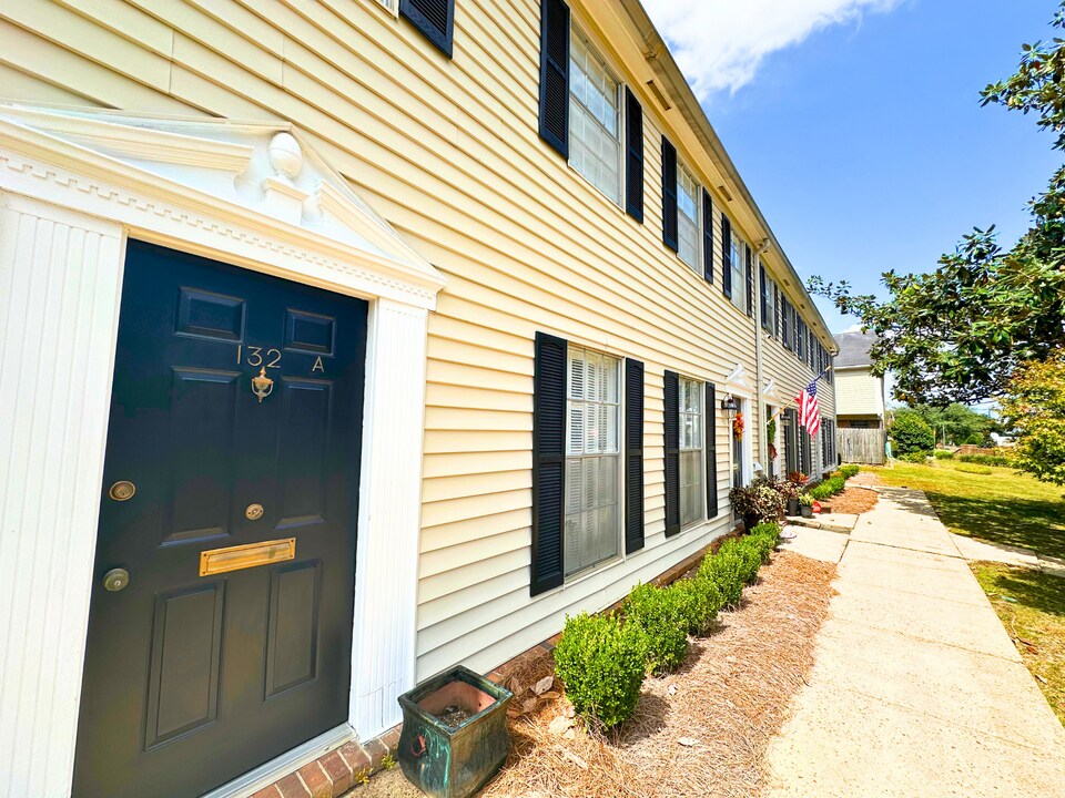 132 Du Rhu Dr in Mobile, AL - Building Photo