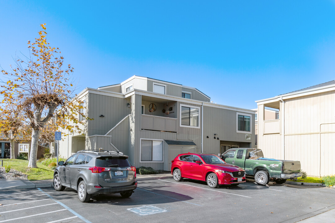 Cypress Park in Monterey, CA - Foto de edificio