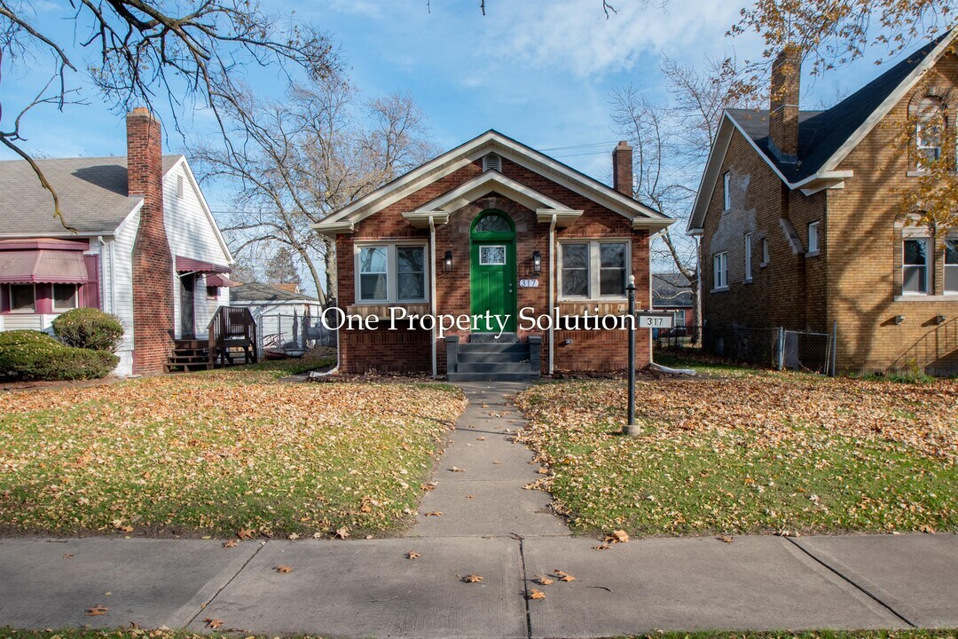 317 Garfield St in Gary, IN - Foto de edificio