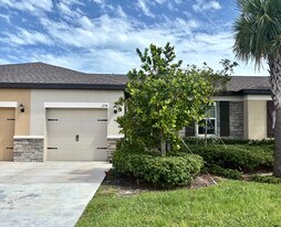 1714 Party Pl in Fort Pierce, FL - Building Photo