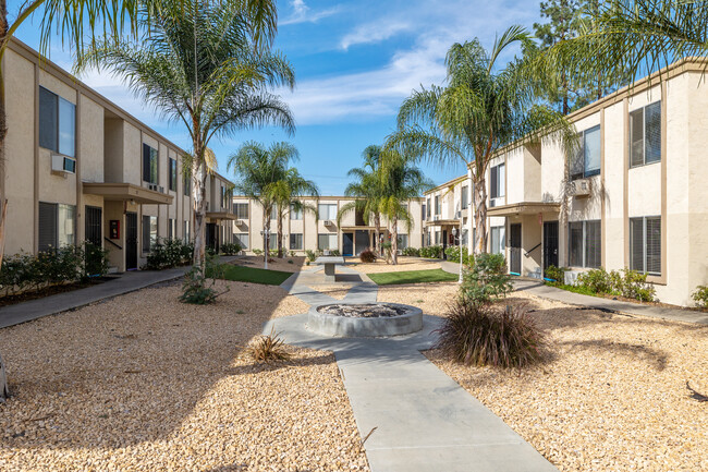 Mollison Garden Apartments in El Cajon, CA - Building Photo - Building Photo