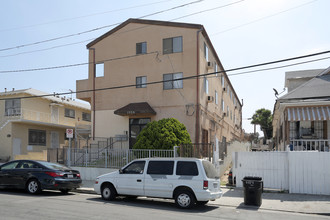 1038 Dewey Ave in Los Angeles, CA - Building Photo - Building Photo