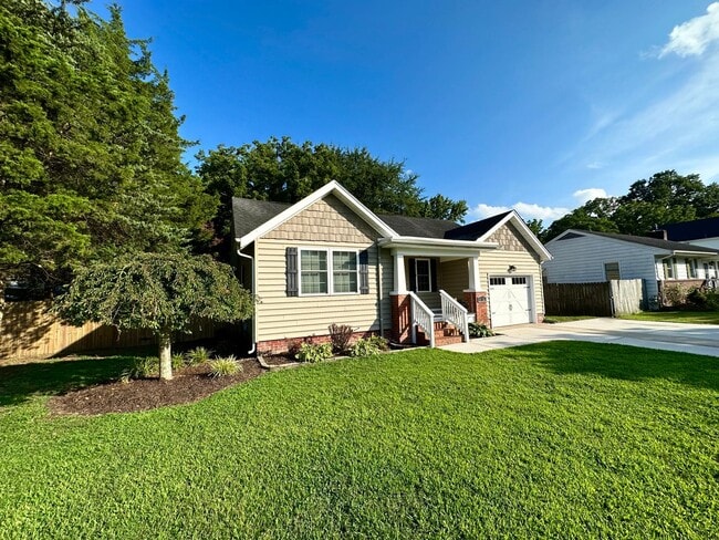 476 Harpersville Rd in Newport News, VA - Building Photo - Building Photo