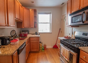 4402 W Parker Ave-Unit -1 in Chicago, IL - Building Photo - Building Photo