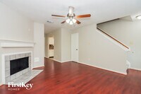 1825 Old Creek Dr photo'