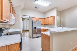 4921 Tulip Ln in Fort Worth, TX - Building Photo - Building Photo