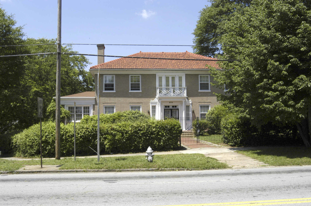 806 Briarcliff Rd NE in Atlanta, GA - Building Photo