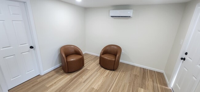 107 Blanchard St, Unit Apartment