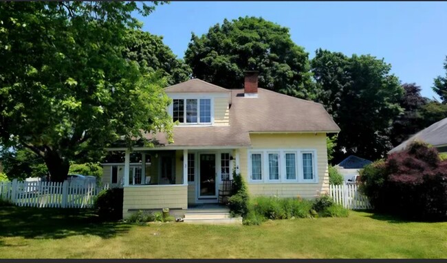 3 Highland Ter in Madison, CT - Building Photo - Building Photo