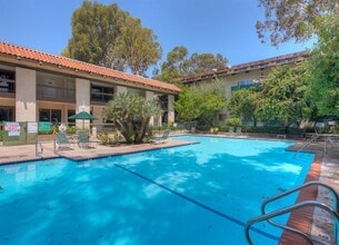 5460 White Oak Ave, Unit e123 in Encino, CA - Building Photo - Building Photo