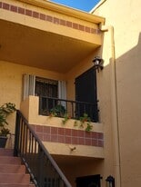 10885 NW 7th St, Unit Apt. #21 in Miami, FL - Building Photo