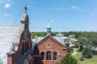 Senior Suites of Norwood Park in Chicago, IL - Building Photo - Building Photo