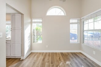 2043 Angel Falls Dr in Henderson, NV - Building Photo - Building Photo