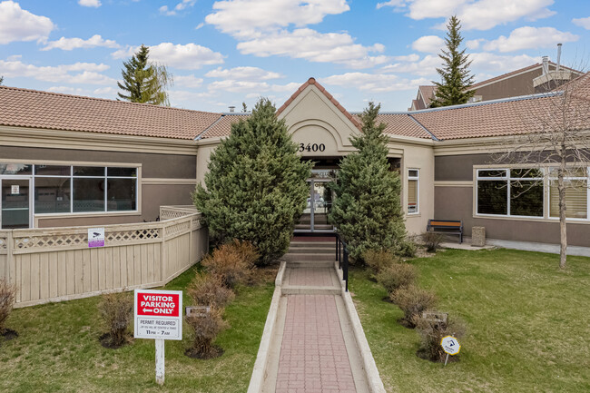 Edgecliffe Estates in Calgary, AB - Building Photo - Building Photo